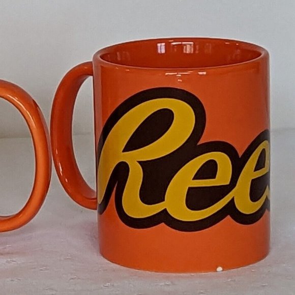 Reese's Peanut Butter Orange Mugs Set of 2 Galerie 12 oz Coffee Tea - Picture 2 of 8